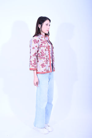 YUE HWA米底紅花滾邊上衣YL212-45
