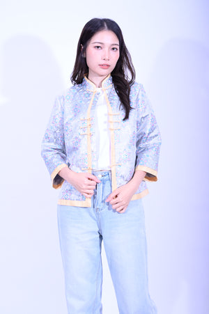 YUE HWA粉藍底花金線滾邊上衣YL212-27