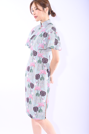 Line & Curve 綠底印花披肩旗袍92016-7726